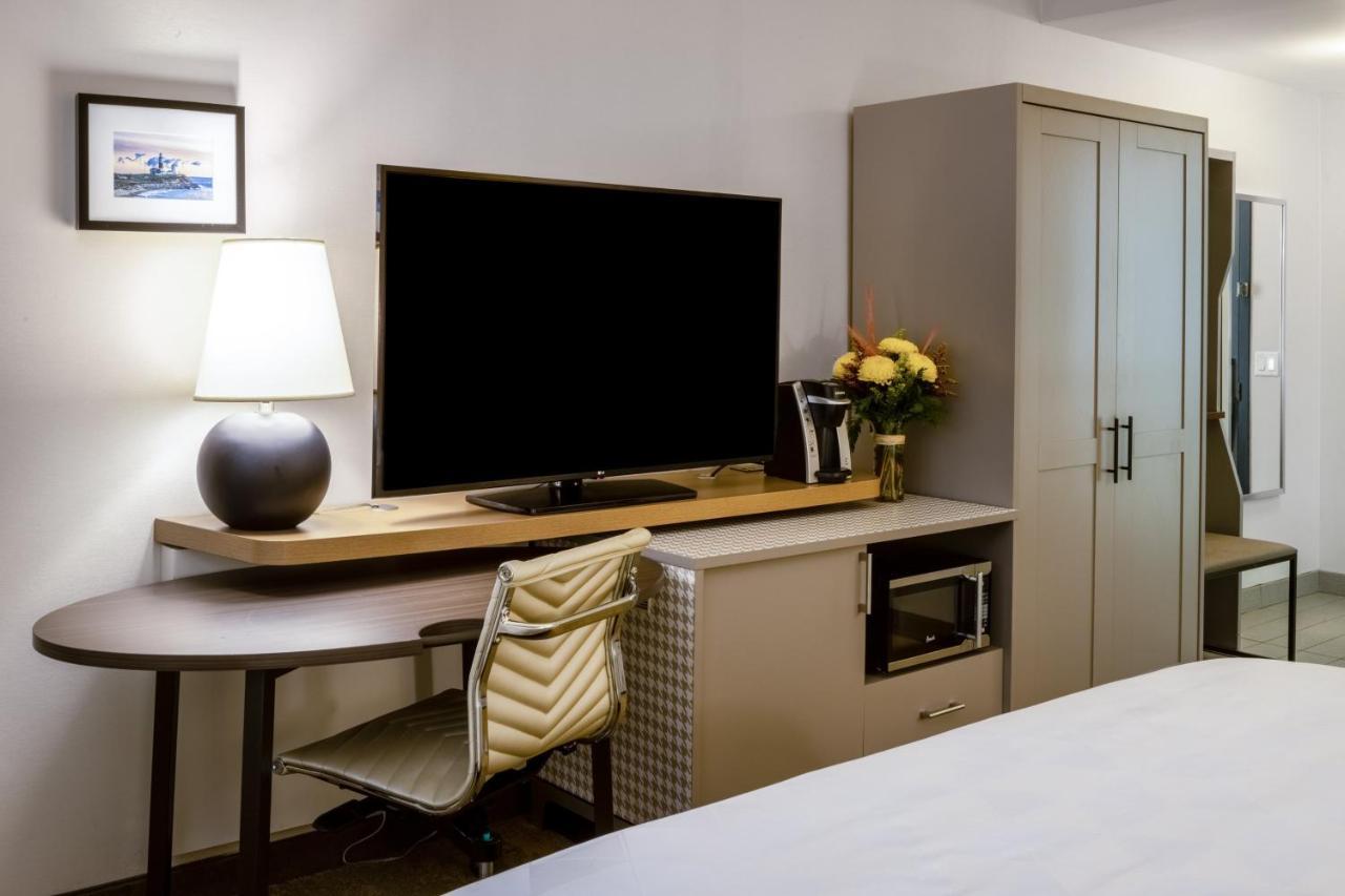 Holiday Inn - Long Island - Islip Arpt East By Ihg Holtsville Екстер'єр фото