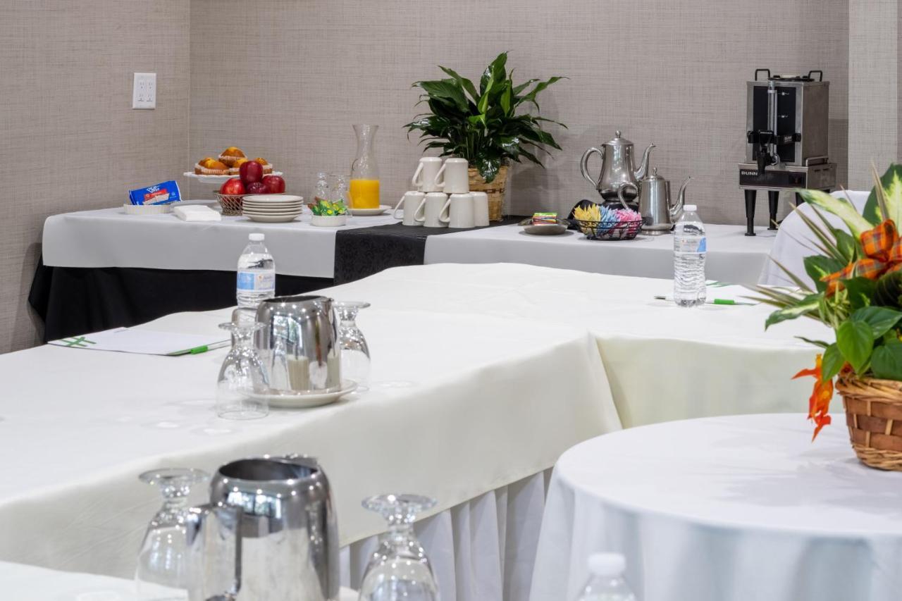 Holiday Inn - Long Island - Islip Arpt East By Ihg Holtsville Екстер'єр фото